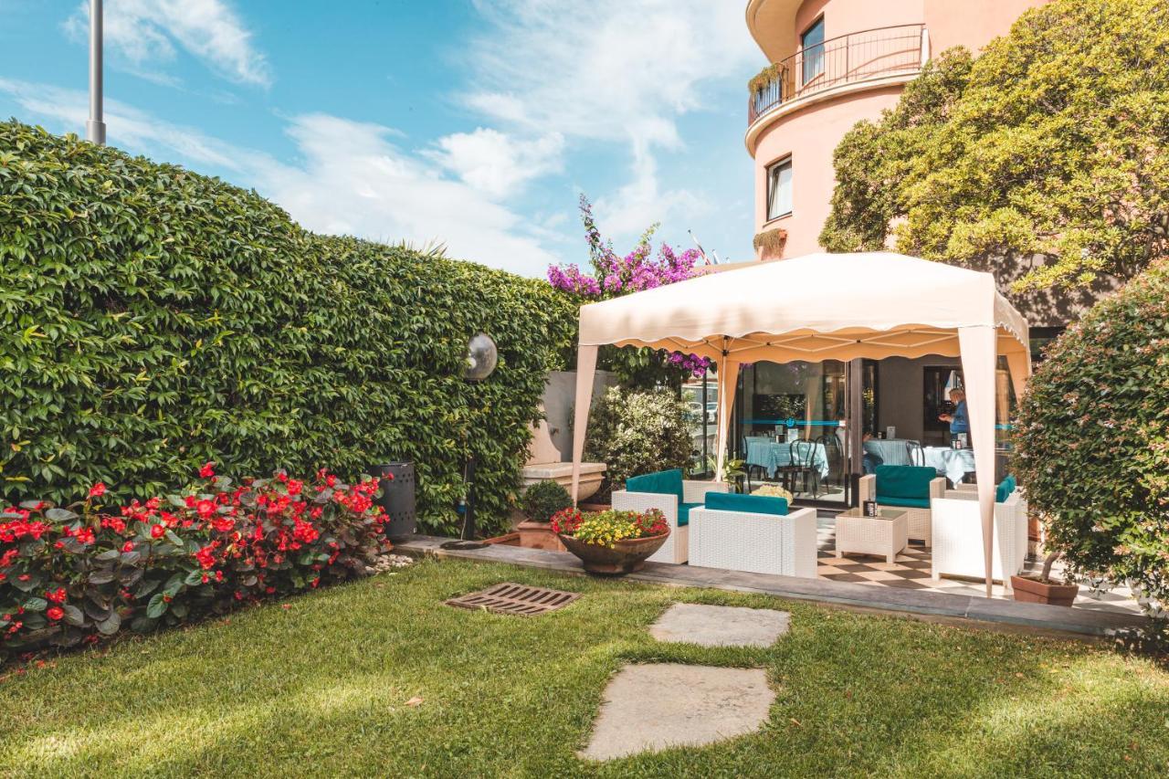 Hotel Santa Maria Кьявари Экстерьер фото